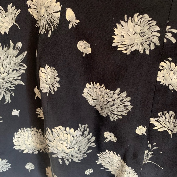 Long wrap around silk skirt - Picture 4 of 12